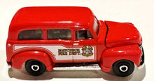 Load image into Gallery viewer, Matchbox 2025 1950 Chevy Suburban Red Moving Parts 15/50 New