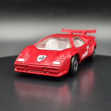 Load image into Gallery viewer, Matchbox 1991 Lamborghini Countach LP 500 S Red #11 Matchbox 1-75 Series