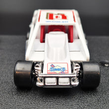 Load image into Gallery viewer, Matchbox 1993 Dirt Racer DIRT Super Stars Series Speedway Cars 4 Car Display Case