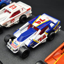Load image into Gallery viewer, Matchbox 1993 Dirt Racer DIRT Super Stars Series Speedway Cars 4 Car Display Case
