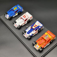 Load image into Gallery viewer, Matchbox 1993 Dirt Racer DIRT Super Stars Series Speedway Cars 4 Car Display Case
