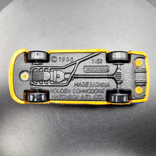 Load image into Gallery viewer, Matchbox 1998 Holden Commodore Orange #64 Matchbox 1-75 Series