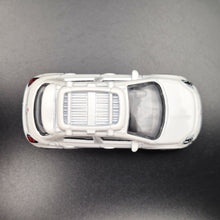 Load image into Gallery viewer, Matchbox 2022 2016 Fiat 500 X Pearl White MBX City Drivers 5 Pack Exclusive