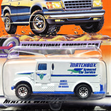 Load image into Gallery viewer, Matchbox 2000 International Armored Car Light Grey #58 Speedy Delivery Long Card