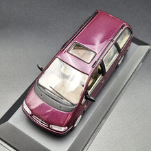 Load image into Gallery viewer, Minichamps 1995 Ford Galaxy Maroon #430 084162 1:43 Diecast Model