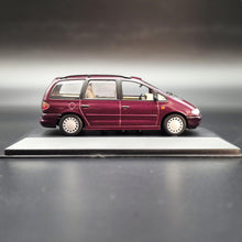 Load image into Gallery viewer, Minichamps 1995 Ford Galaxy Maroon #430 084162 1:43 Diecast Model