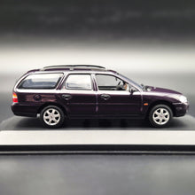 Load image into Gallery viewer, Minichamps 1997 Ford Mondeo Turnier MkII Estate Wagon Purple #433 06312 1:43 Diecast Model