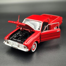 Load image into Gallery viewer, MotorMax 2020 1960 Ford Ranchero Red American Classics #79321 1-24 Diecast Model