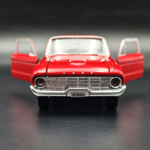 Load image into Gallery viewer, MotorMax 2020 1960 Ford Ranchero Red American Classics #79321 1-24 Diecast Model