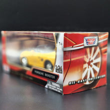 Load image into Gallery viewer, MotorMax 2004 Porsche 986 Boxster Yellow Timeless Legends #73226 1-24 Diecast Car