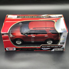 Load image into Gallery viewer, MotorMax 2015 Ford Explorer XLT SUV Dark Red #73186 1-18 Diecast Car