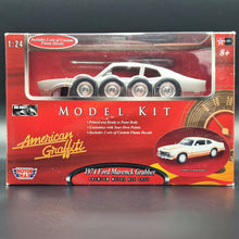 Load image into Gallery viewer, Motormax 1974 Ford Maverick Grabber 1:24 Diecast Scale Model Kit American Graffiti Series  #75120G