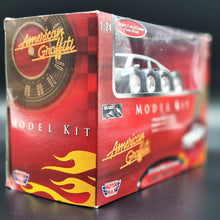 Load image into Gallery viewer, Motormax 1974 Ford Maverick Grabber 1:24 Diecast Scale Model Kit American Graffiti Series  #75120G