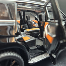 Load image into Gallery viewer, Explorafind 2023 Nissan Patrol Black 1:24 Die Cast Car
