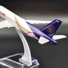 Load image into Gallery viewer, Phoenix Thai Smile Airbus A320-200 HS-TXA 1:400 Aircraft Diecast Model