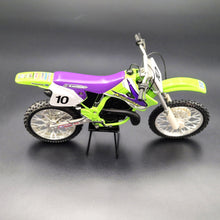 Load image into Gallery viewer, Racing Champions 1997 Kawasaki KX250 Motorcross Motorcycle Damon Huffman #10 1/9 Scale Diecast