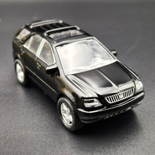 Load image into Gallery viewer, Smart Toys 2001 Lexus RX 300 Black 1:48 Diecast Car
