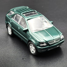 Load image into Gallery viewer, Smart Toys 2001 Lexus RX 300 Dark Green 1:48 Diecast Car