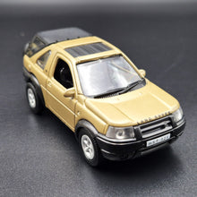 Load image into Gallery viewer, Smart Toys 2003 Land Rover Freelander Gold 1:52 Diecast Car