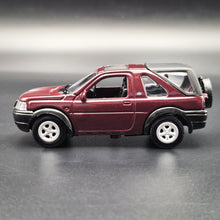 Load image into Gallery viewer, Smart Toys 2003 Land Rover Freelander Maroon 1:52 Diecast Car