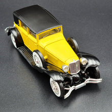 Load image into Gallery viewer, Solido Age D'Or 1929 Cord L-29 Yellow #4055 1:43 Die Cast Model