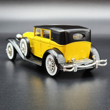 Load image into Gallery viewer, Solido Age D'Or 1929 Cord L-29 Yellow #4055 1:43 Die Cast Model