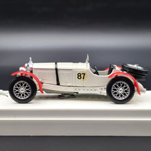 Load image into Gallery viewer, Solido Age D'Or 1931 Mercedes-Benz SSKL White #4001 1:43 Die Cast Model