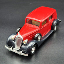 Load image into Gallery viewer, Solido Age D'Or 1937 Packard Sedan Red #4047 1:43 Die Cast Model