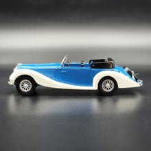 Load image into Gallery viewer, Solido Age D'Or 1939 Delahaye 135M Figoni Falaschi Blue/White #4078 1:43 Die Cast Model