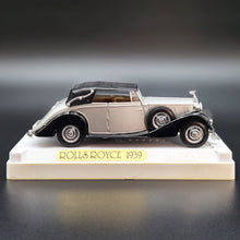 Load image into Gallery viewer, Solido Age D'or 1939 Rolls-Royce Phantom III Silver/Black #4046 1:43 Die Cast Model