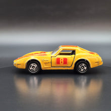 Load image into Gallery viewer, Tomica 1977 Chevrolet Corvette Stingray Dark Yellow #F21