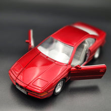 Load image into Gallery viewer, Welly 1993 BMW 850i Hard Top (E31) #9372 Red 1:24 Die Cast Car