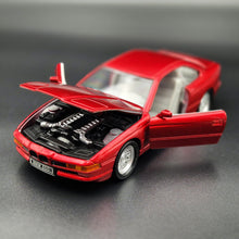 Load image into Gallery viewer, Welly 1993 BMW 850i Hard Top (E31) #9372 Red 1:24 Die Cast Car