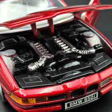 Load image into Gallery viewer, Welly 1993 BMW 850i Hard Top (E31) #9372 Red 1:24 Die Cast Car