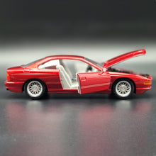 Load image into Gallery viewer, Welly 1993 BMW 850i Hard Top (E31) #9372 Red 1:24 Die Cast Car
