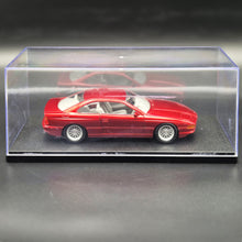 Load image into Gallery viewer, Welly 1993 BMW 850i Hard Top (E31) #9372 Red 1:24 Die Cast Car