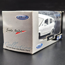 Load image into Gallery viewer, Welly 2002 Audi A2 White 1:36 #2322 Collection Series Boxed