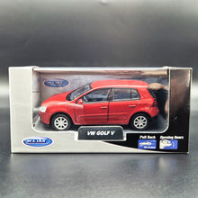 Load image into Gallery viewer, Welly 2004 Volkswagen Golf V Mk5 Red 1:36 #42361 Collection Series Boxed