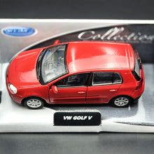 Load image into Gallery viewer, Welly 2004 Volkswagen Golf V Mk5 Red 1:36 #42361 Collection Series Boxed