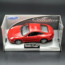 Load image into Gallery viewer, Welly 2005 Porsche 911 (997) Carrera S Coupe Red 1:36 #42369 Collection Series Boxed