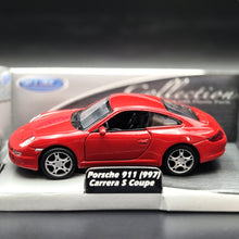 Load image into Gallery viewer, Welly 2005 Porsche 911 (997) Carrera S Coupe Red 1:36 #42369 Collection Series Boxed