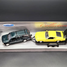 Load image into Gallery viewer, Welly 2001 Chevrolet Suburban &amp; 1970 Ford Mustang Boss 302 Off-Roader Trailer Set Collection