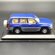 Load image into Gallery viewer, Yat-Ming 1998 Toyota Land Cruiser VXR Blue 1:43 Collectors Edition Diecast Car