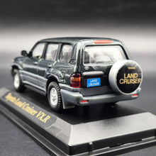 Load image into Gallery viewer, Yat-Ming 1998 Toyota Land Cruiser VXR Dark Green 1:43 Collectors Edition Diecast Car