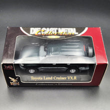 Load image into Gallery viewer, Yat-Ming 1998 Toyota Land Cruiser VXR Dark Green 1:43 Collectors Edition Diecast Car