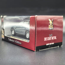 Load image into Gallery viewer, Yat-Ming 1998 Toyota Land Cruiser VXR Dark Green 1:43 Collectors Edition Diecast Car