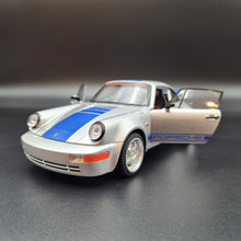 Load image into Gallery viewer, Explorafind 1994 Porsche 964 Turbo Carrera RS Silver 1:24 Die Cast Car