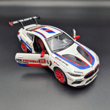 Load image into Gallery viewer, Explorafind 2020 BMW M8 GTE White 1:24 Die Cast Car