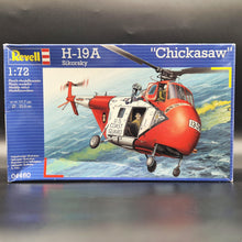 Load image into Gallery viewer, Italeri Sikorsky H-19B Chickasaw Helicopter #1206 1:72 Scale Model Kit - Incorrect Box