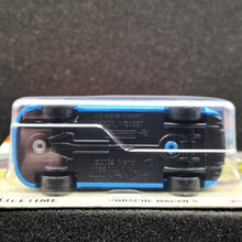 Load image into Gallery viewer, Matchbox 2025 Porsche Macan S Miami Blue #64 MBX Road Trip New Long Card